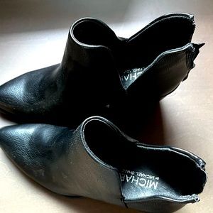 New WO box heeled leather booties